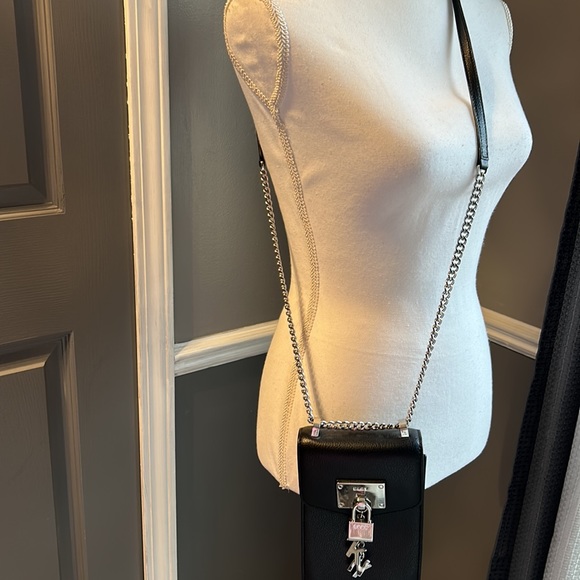 cross body purse by DKNY - Picture 2 of 12